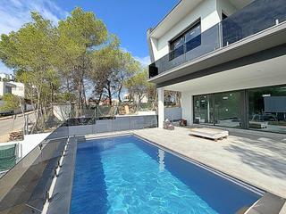 Casa en Can Girona - Terramar - Vinyet