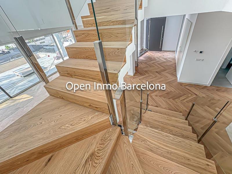 Foto b104594c-0a2f-4b55-9a0e-bf2263df9940. Casa amb aparcament a Can Girona - Terramar - Vinyet Sitges