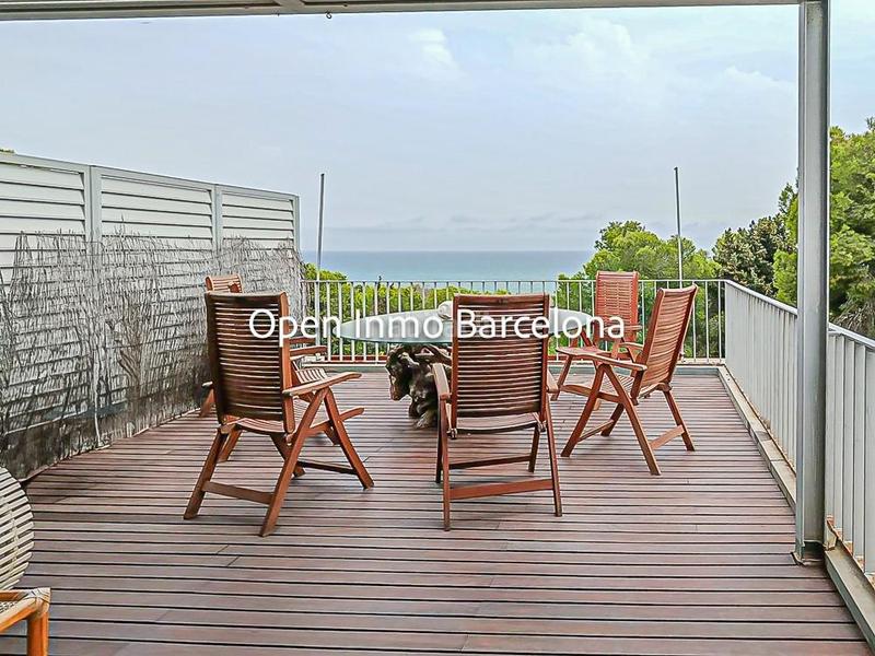 Foto bf6f1567-eccc-4817-a365-e986be05adc0. Alquiler dúplex espectacular dúplex en alquiler en urb. casas del mar de sitges. en Sant Pere de Ribes