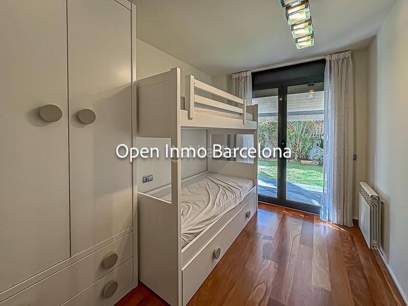 Foto b1113ae0-4fda-4746-ad8c-186a1069ba11. Affitto piano terra con parcheggio in La Plana Sitges