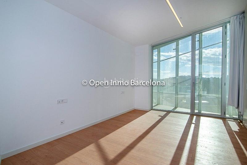 Foto 75119384-ea62-4700-a9bc-b277eed5b8f3. Maison avec chauffage parking piscine dans Can Girona - Terramar - Vinyet Sitges