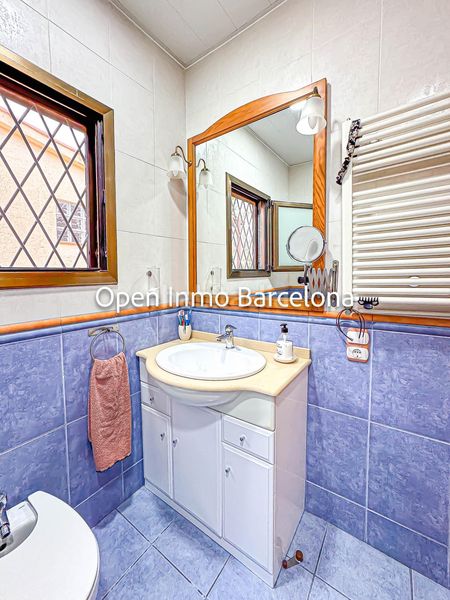 Foto 37c0e84c-01ca-46f7-a436-2c41f5e40e30. Casa amb aparcament piscina a Avinyonet del Penedès