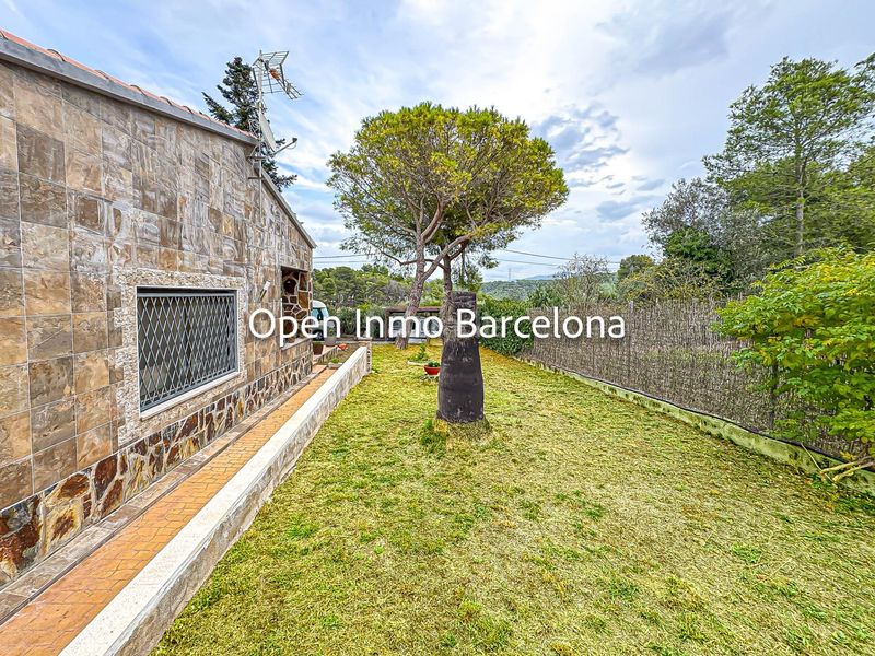 Foto ed2987de-9a58-45c1-82c5-1018d71e3898. Casa amb aparcament piscina a Avinyonet del Penedès