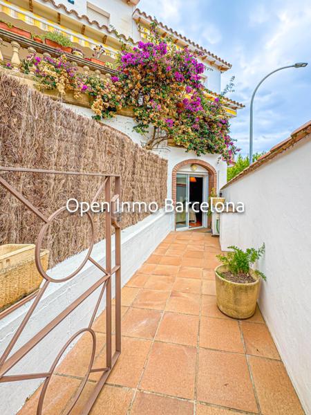 Foto 1cc0470d-ae03-4617-a51c-2d9639c5103c. Casa amb calefacció aparcament a Centre Sant Pere de Ribes