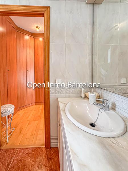 Foto 5364909d-07b5-43eb-9467-bdc2e79169fa. Casa amb calefacció aparcament a Centre Sant Pere de Ribes