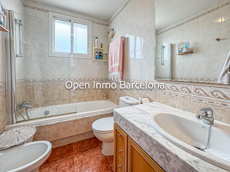 Foto 65e02639-cc40-4f61-9558-91096deaa1cb. Casa amb calefacció aparcament a Centre Sant Pere de Ribes