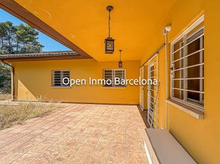 Chalet à Torrelles de Foix. Chalet en venta