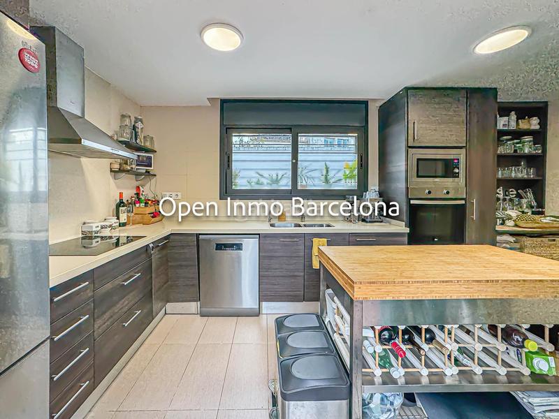 Foto 374e9cfa-257f-448a-84d1-7d6d3a39f101. Maison jumelée avec chauffage parking piscine dans Centre Sant Pere de Ribes