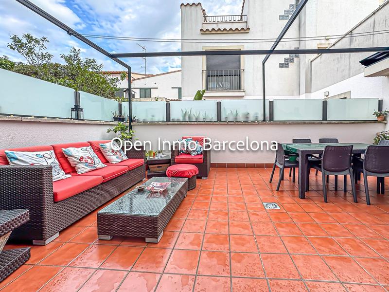 Foto 5f556db0-234c-426f-8920-38d3dcf31c33. Maison jumelée avec chauffage parking piscine dans Centre Sant Pere de Ribes