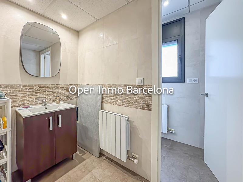 Foto 98ab6174-5b19-446a-9c1f-262386aa75f2. Maison jumelée avec chauffage parking piscine dans Centre Sant Pere de Ribes