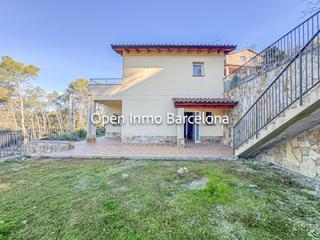 Maison à Olivella. Encantadora casa en olivella con vistas y espacio exterior