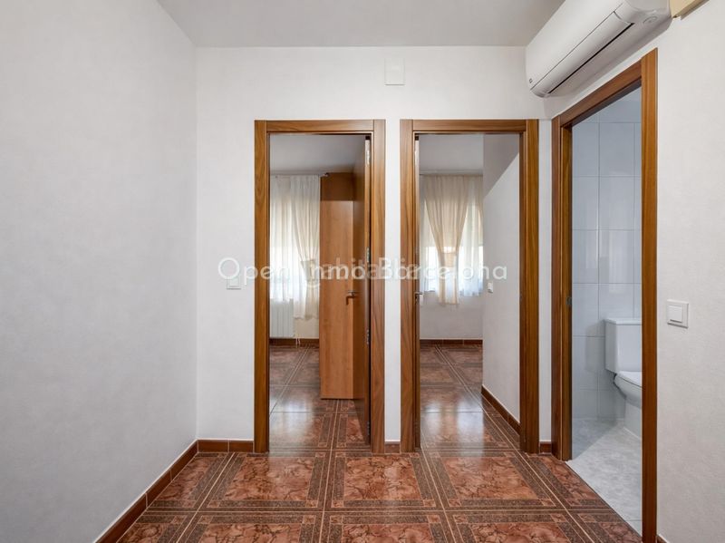 Foto 01e0f918-a56a-4733-b9fb-ee7dcdeae886. Casa amb aparcament a Olèrdola