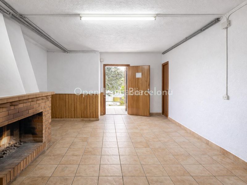 Foto 03695f19-d846-447a-b2d7-914fc466b95e. Casa amb aparcament a Olèrdola