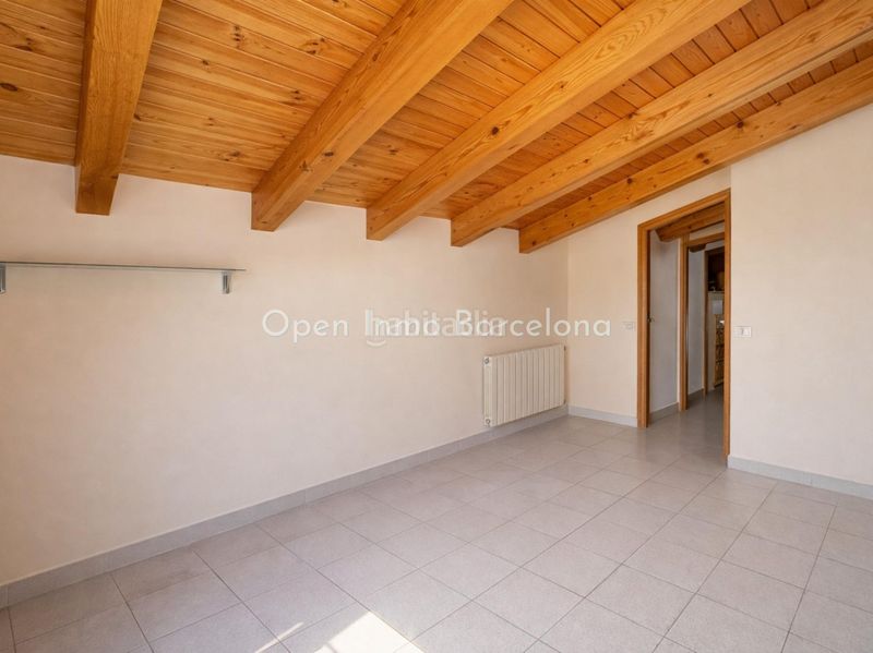 Foto 9236c17f-2853-4851-85d8-a850ff924e2b. Casa amb aparcament a Olèrdola