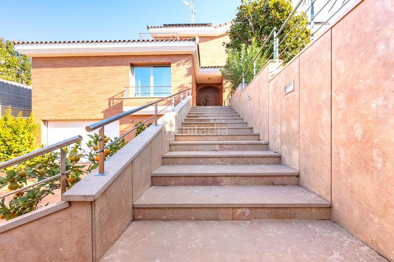 Foto 421f31bf-1582-4293-b918-a4d81b9cc3b0. Casa con riscaldamento parcheggio piscina in Bonavista Vendrell (El)