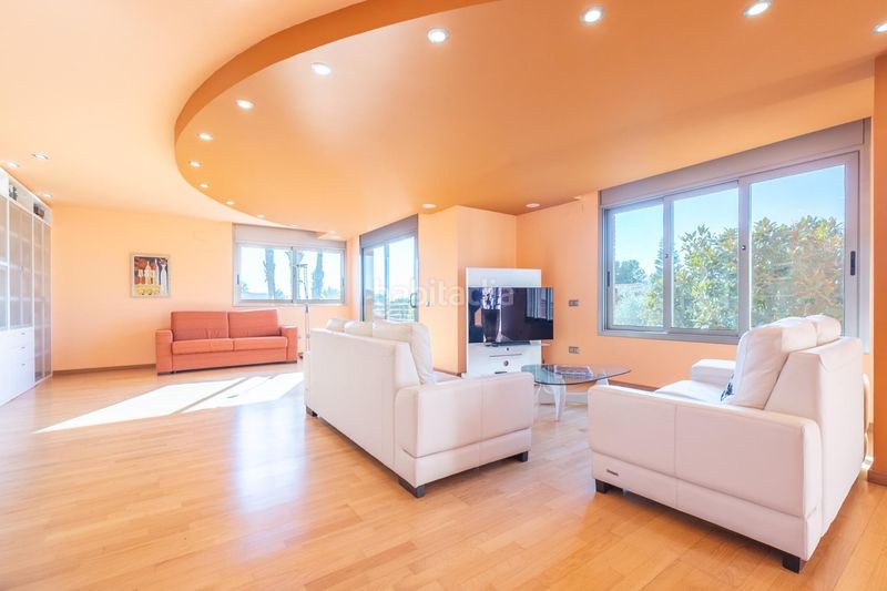 Foto 54fe3134-eeef-4d70-ab2a-9c6a61fec216. Casa con riscaldamento parcheggio piscina in Bonavista Vendrell (El)