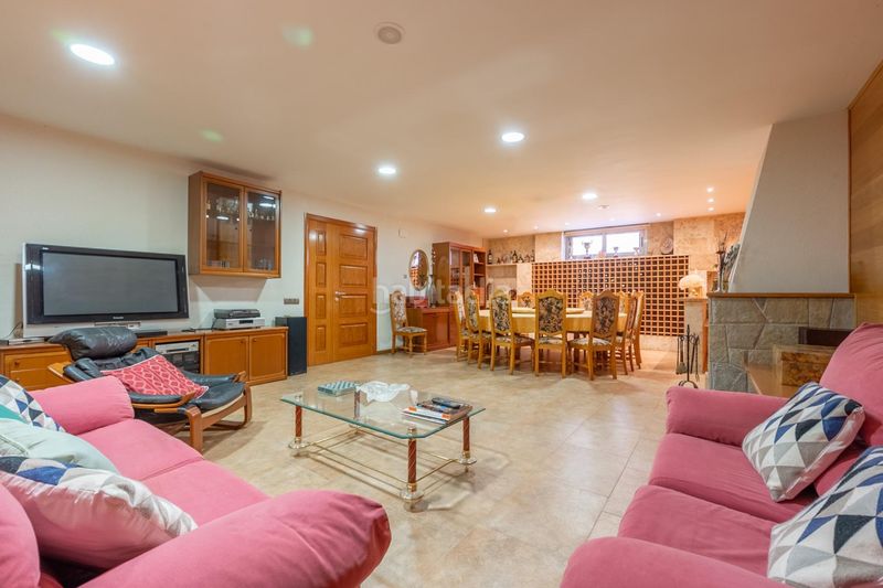 Foto d767a7fe-e755-4ba1-8cd7-2d33e6018137. Casa con riscaldamento parcheggio piscina in Bonavista Vendrell (El)