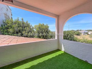 Casa a Ronda can macia 1. Casa con antiguo negocio de restaurante, terraza y jardin en ven