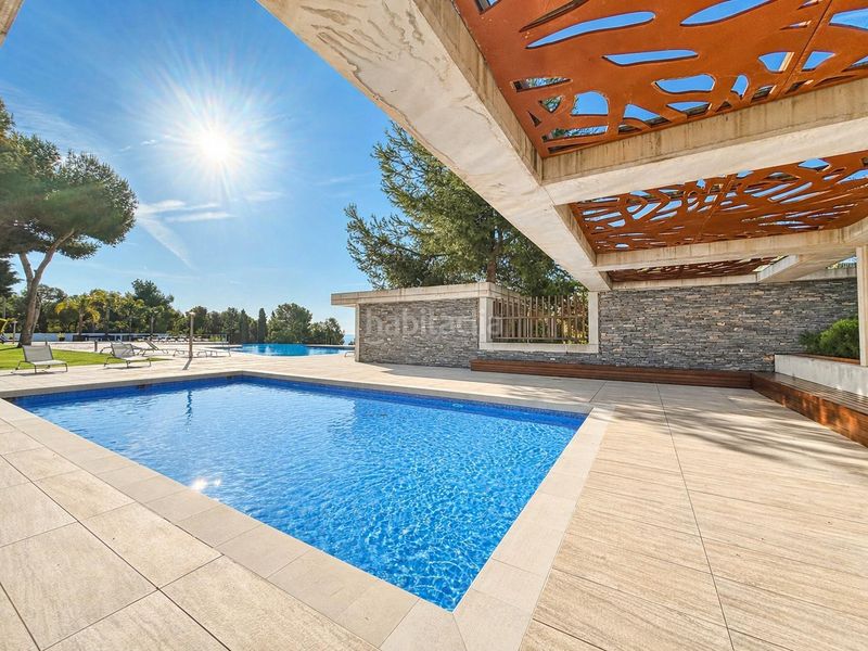 Foto 10965238-deb6-4d05-a429-c0c391c4c28c. Piso atico duplex , urbanización casas del mar en Sant Pere de Ribes