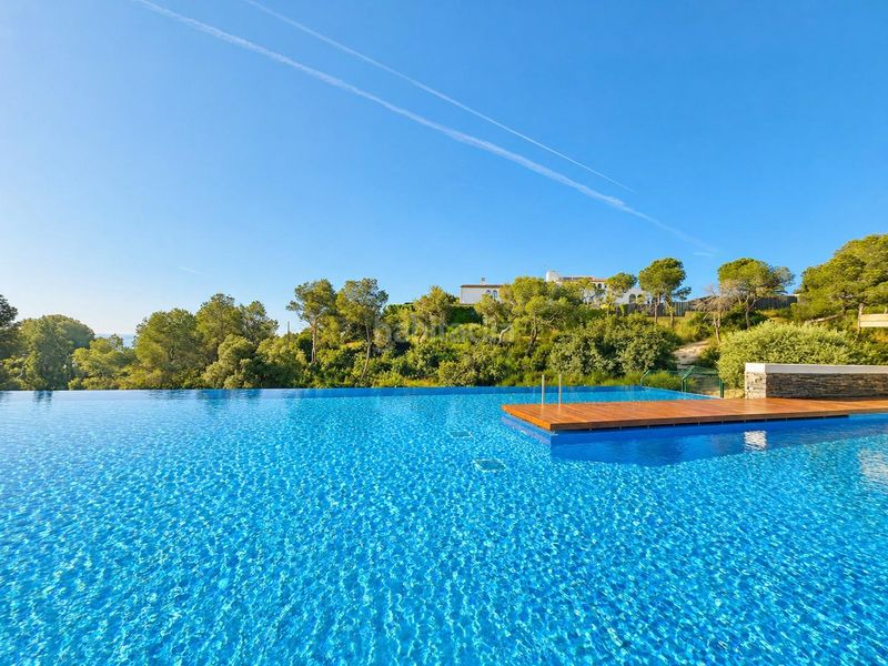 Foto 8859d0ac-039e-460f-be62-19c916b53186. Piso atico duplex , urbanización casas del mar en Sant Pere de Ribes