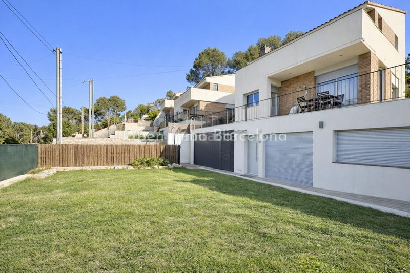 Foto 17381b97-97f6-4f86-92d2-c2d85b46a81a. Casa amb calefacció aparcament a Canyelles