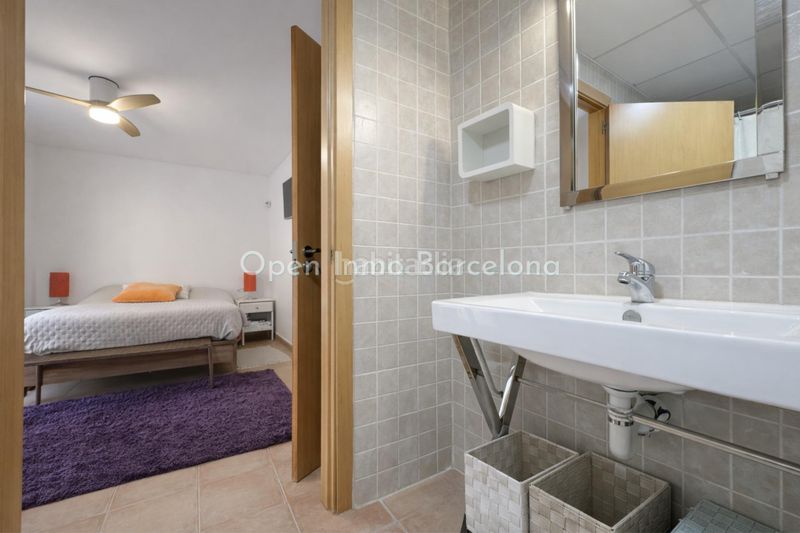 Foto a599154a-a8a0-49c8-9f07-12fd96221e88. Casa amb calefacció aparcament a Canyelles