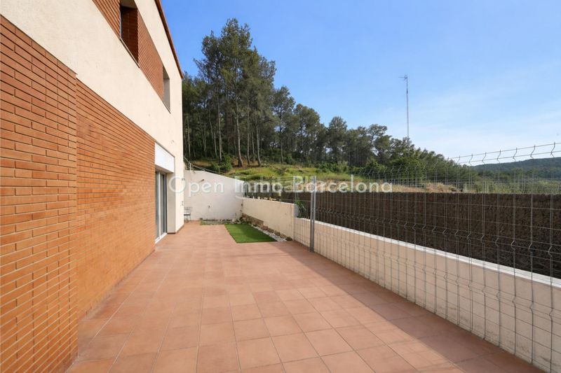 Foto ccb2b76a-40b5-4358-b3d7-36b86e1e1757. Casa amb calefacció aparcament a Canyelles