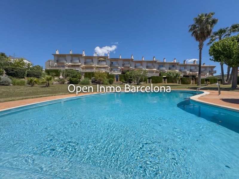 Foto 24b16ec0-91ed-4856-8725-8cc82515f272. Casa amb aparcament a Centre Sant Pere de Ribes