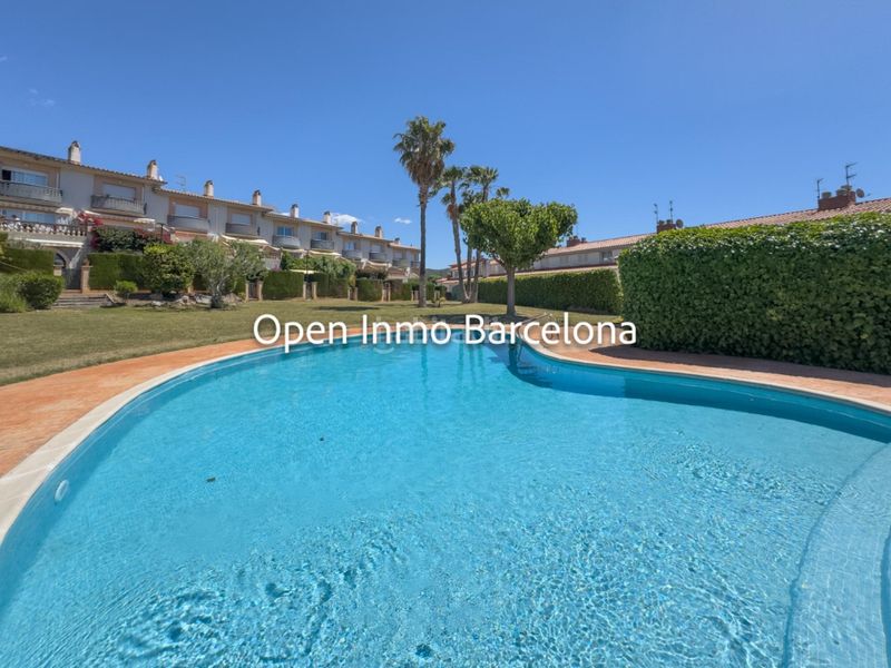 Foto ba04caf3-5f8b-4d7a-8d7a-4f238fbf1182. Casa amb aparcament a Centre Sant Pere de Ribes