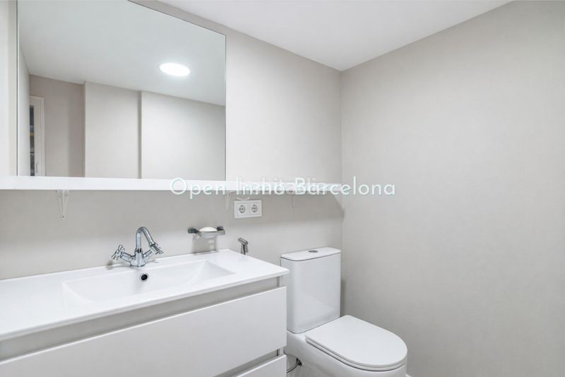 Foto 5982c81d-c24f-42c3-8a35-578f060f3d2b. Piso duplex con licencia turística en Centre Sitges