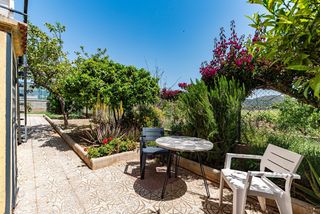 Zweistöckige Wohnung in Calafell Poble. Precioso duplex con jardín en calafell pueblo