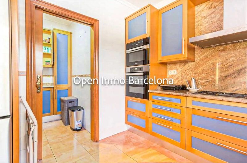 Foto 09258290-3076-4d4c-aab7-6510b49aba44. Casa amb calefacció aparcament piscina a Lluminetes Castelldefels