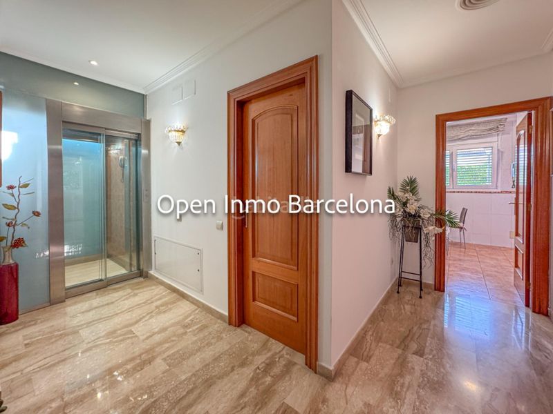 Foto 187da104-a3ce-462c-a1be-bf02c06e0088. Casa amb calefacció aparcament piscina a Lluminetes Castelldefels