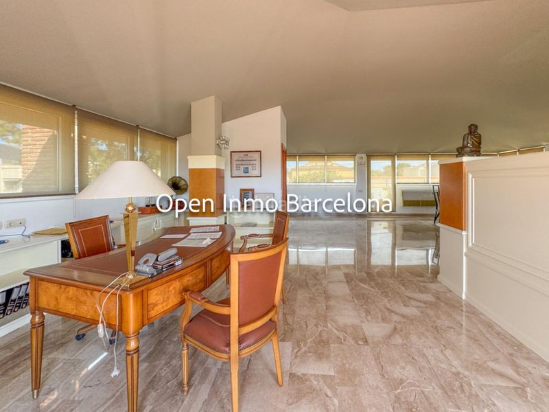 Foto 57a7d79a-46ea-40d9-9f0f-6b5829336d0e. Casa amb calefacció aparcament piscina a Lluminetes Castelldefels