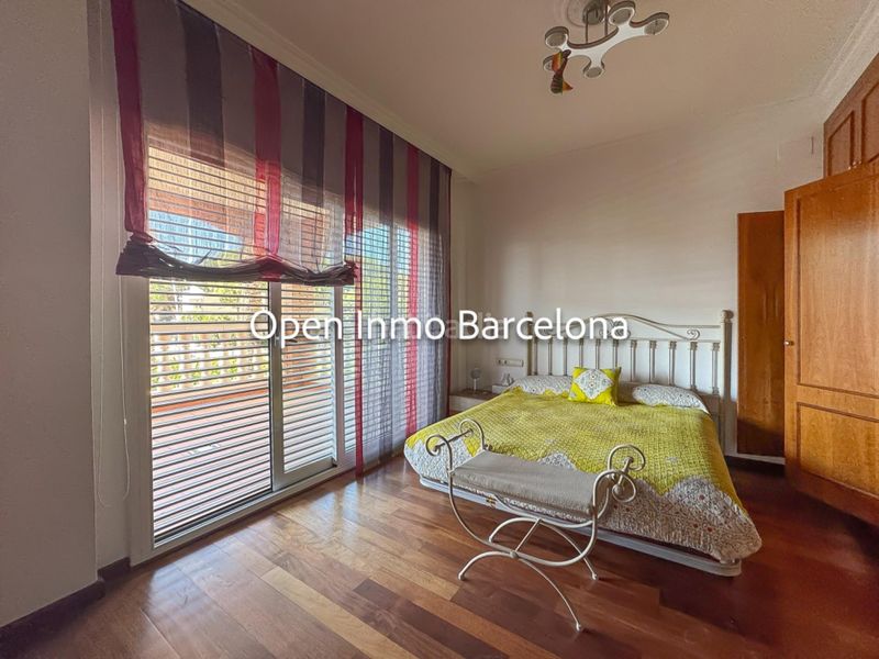 Foto b37f4c5d-6ae4-47e6-a433-64d2d7fb8cb2. Casa amb calefacció aparcament piscina a Lluminetes Castelldefels
