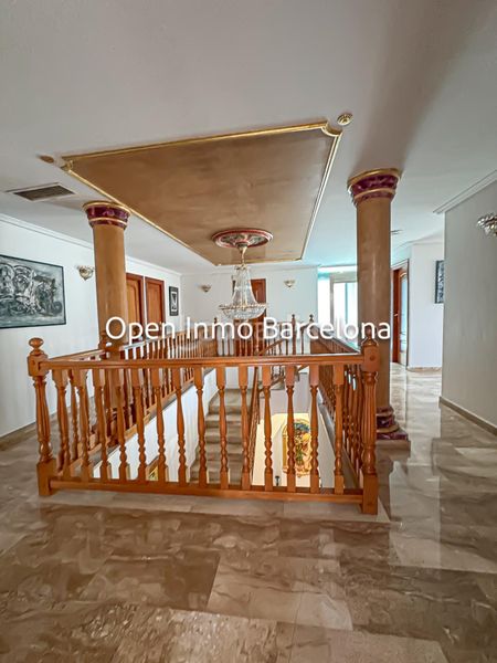 Foto bf823ff6-e2ee-4234-bc4c-541208ac99e2. Casa amb calefacció aparcament piscina a Lluminetes Castelldefels