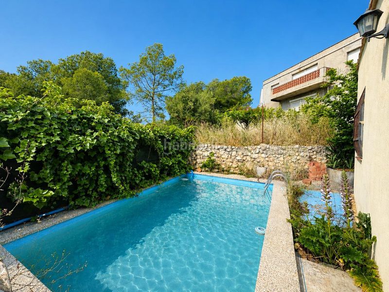 Foto 41d0b9e4-90a1-40fd-9cb5-353df7365c0d. Casa amb aparcament piscina a Canyelles