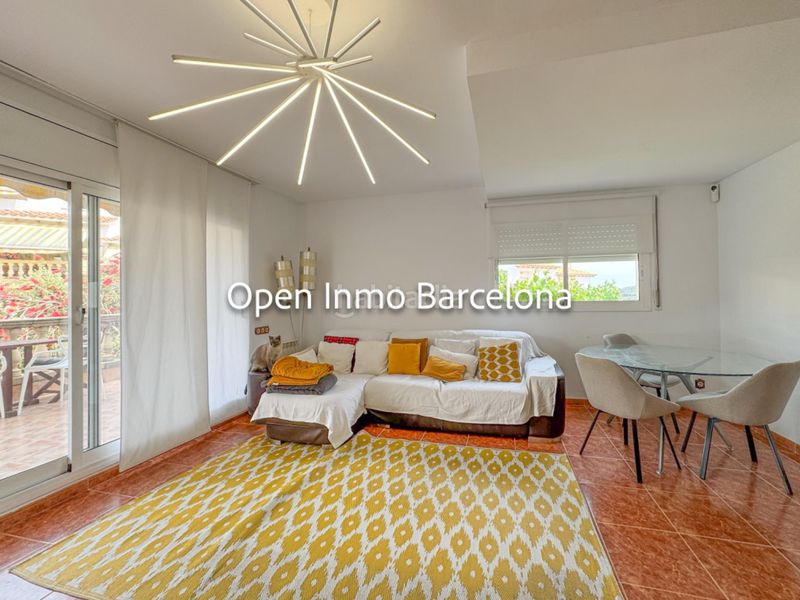 Foto 00a6deaf-e46a-4a19-9929-3a68b2b126af. Casa amb aparcament a Centre Sant Pere de Ribes