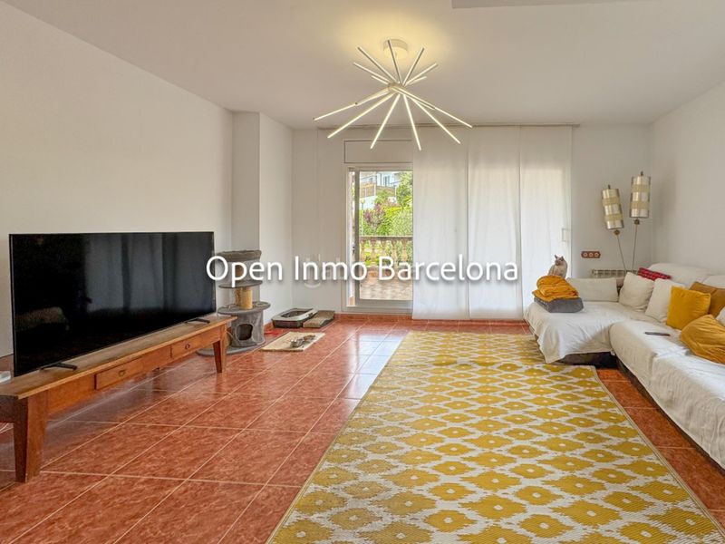 Foto 7aca8237-e8a1-4490-b8e1-c5454a4d545a. Casa amb aparcament a Centre Sant Pere de Ribes
