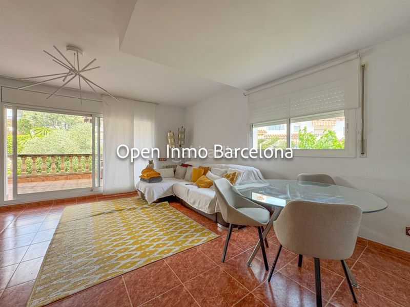 Foto d5a3c450-8c5c-4a4e-bf1a-1057824c1b3a. Casa amb aparcament a Centre Sant Pere de Ribes