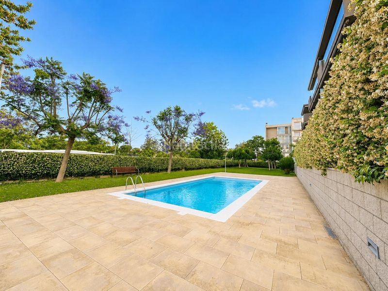 Foto d45730ed-2903-4c8e-b8fa-ffd0855b221d. Àtic amb calefacció aparcament piscina a La Plana Sitges