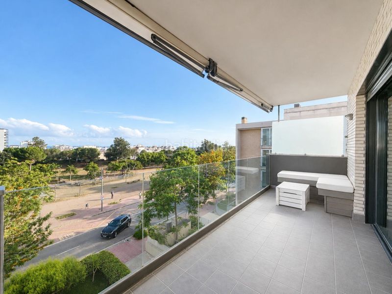 Foto e6a75ce3-3171-4042-8946-98a6031d79e2. Àtic amb calefacció aparcament piscina a La Plana Sitges