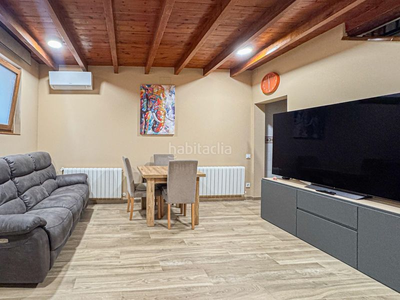 Foto 130c2a15-dba3-4454-9946-3756c9cc3e4d. Casa a pou 13 a Canyelles