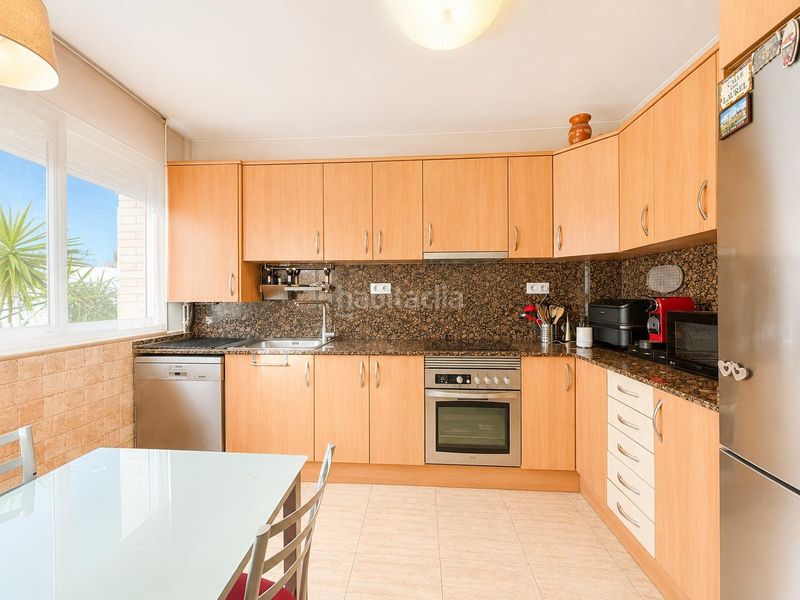 Foto c29eab72-e9ba-4824-b2a7-4da5ee40a22d. Casa amb calefacció aparcament piscina a Cunit residencial Cunit