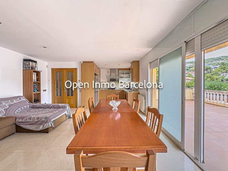 Foto 35ab7a91-2bba-4580-a9b5-e9a5c4cb175d. Casa amb calefacció aparcament a Levantina - Montgavina - Quintmar Sitges