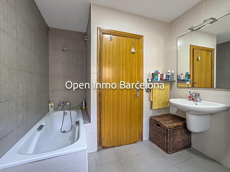 Foto 7dcbf51e-ea88-42a0-92bc-46a1b1b1904c. Casa  o chalet independiente en venta en levantinamontgavinaquintmar en Sitges