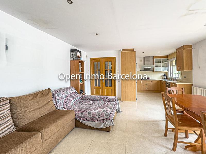 Foto 924063e9-9b15-4065-bf1b-38335d5ba2be. Casa  o chalet independiente en venta en levantinamontgavinaquintmar en Sitges