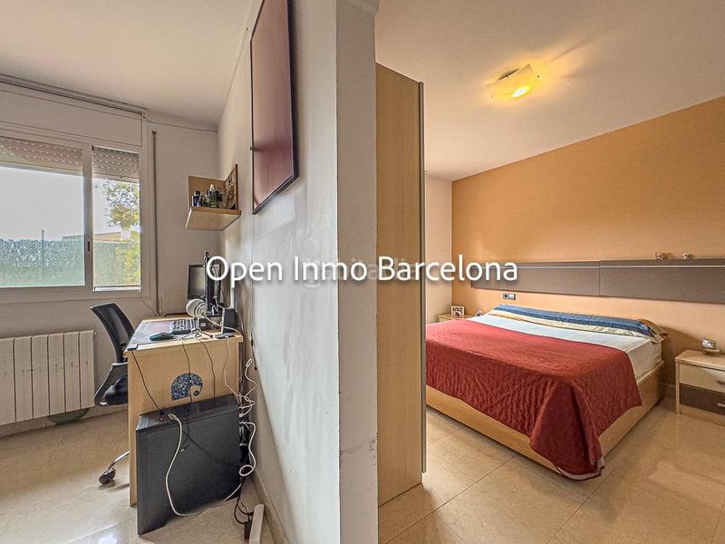 Foto a07614b4-8b94-42a8-baae-e7a15f8be41d. Casa amb calefacció aparcament a Levantina - Montgavina - Quintmar Sitges