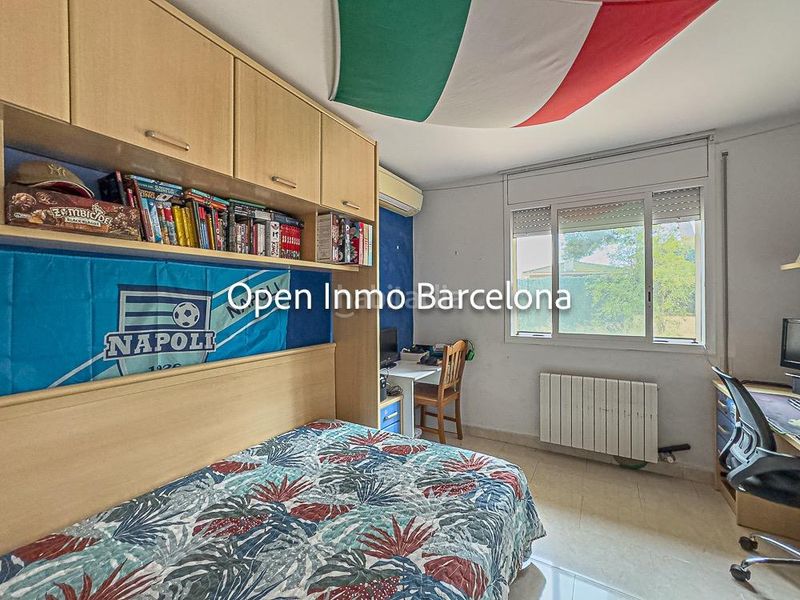 Foto b4b948ef-6a6f-4f27-bb9f-54e5d27473c4. Casa amb calefacció aparcament a Levantina - Montgavina - Quintmar Sitges