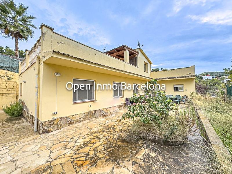 Foto d319ff0b-3d16-4474-8532-784615077d41. Casa  o chalet independiente en venta en levantinamontgavinaquintmar en Sitges